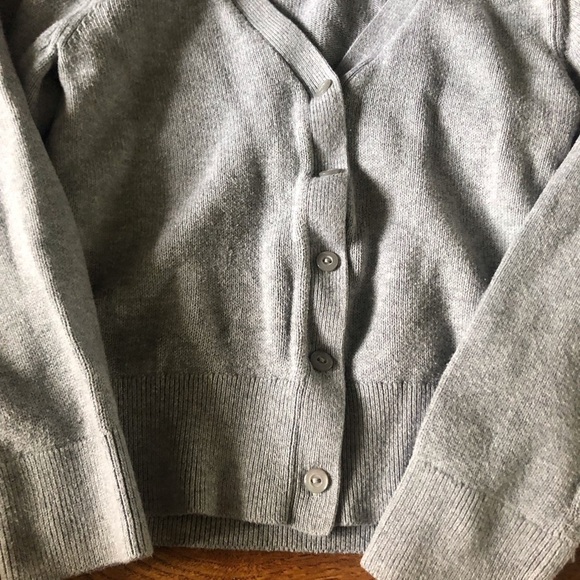 Old Navy Gray Cardigan v neck button down sweater in size S (6-7) - Picture 3 of 4
